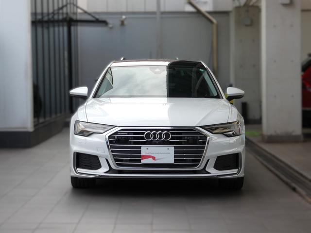 アウディのデザイン。時代を反映したエッセンスを加えながらも、一時の流行や見た目だけのインパクトに流されないデザインは、シンプルでピュア、普遍的な美しさを生み出しています。