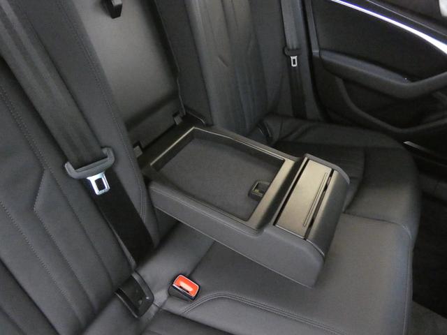 １００項目にも及ぶ点検と整備を行い、ベストなコンディションでご納車致します。全国のアウディ正規ディーラーにてアフターケアもご対応致しますのでご安心くださいませ。