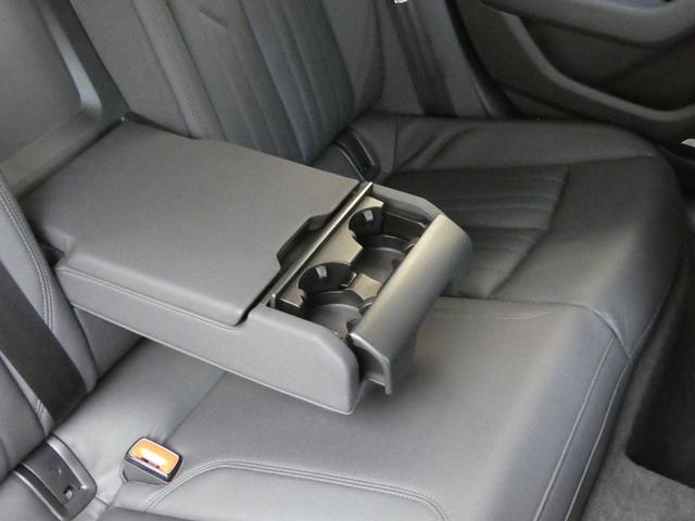 ●品質にも自信のある、アウディ認定中古車だから、最長２年までの延長保証プランをご用意。大きな安心に包まれたアウディを満喫していただくためにも、ぜひ延長保証にご加入ください。