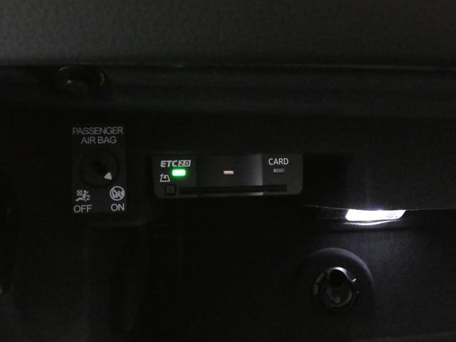 １００項目にも及ぶ点検と整備を行い、ベストなコンディションでご納車致します。全国のアウディ正規ディーラーにてアフターケアもご対応致しますのでご安心くださいませ。