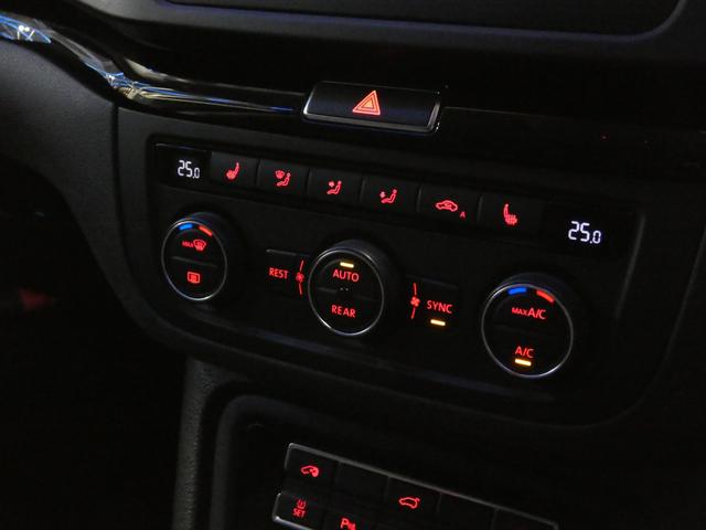 シャラン ＴＤＩ　ハイライン　ディープブラックＰＥ　クリーンディーゼル車　ブラインドスポット　レーンアシスト　リアトラフィックアラート　シートヒーター　純正ナビ　ＴＶチューナー　Ｂｌｕｅｔｏｏｔｈ接続　キセノンヘッドライト　ＥＴＣ（18枚目）