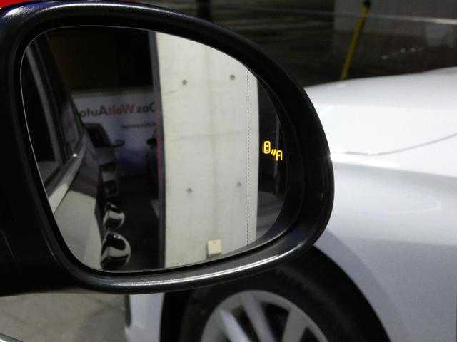 シャラン ＴＤＩ　ハイライン　ディープブラックＰＥ　クリーンディーゼル車　ブラインドスポット　レーンアシスト　リアトラフィックアラート　シートヒーター　純正ナビ　ＴＶチューナー　Ｂｌｕｅｔｏｏｔｈ接続　キセノンヘッドライト　ＥＴＣ（21枚目）