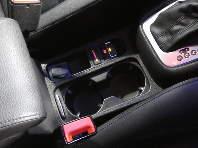 シャラン ＴＤＩ　ハイライン　ディープブラックＰＥ　クリーンディーゼル車　ブラインドスポット　レーンアシスト　リアトラフィックアラート　シートヒーター　純正ナビ　ＴＶチューナー　Ｂｌｕｅｔｏｏｔｈ接続　キセノンヘッドライト　ＥＴＣ（54枚目）