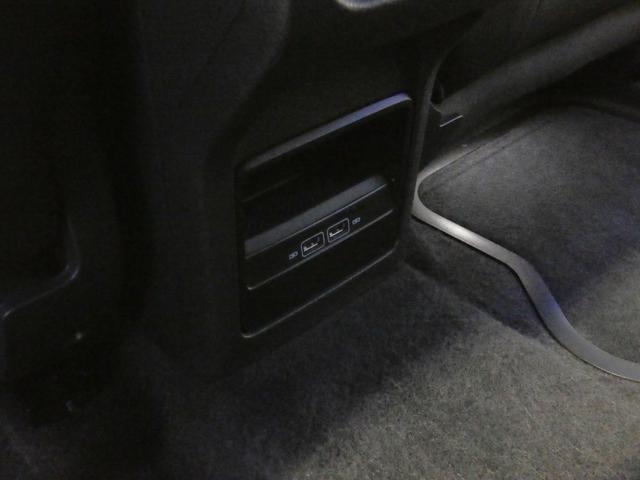 シャラン ＴＤＩ　ハイライン　ディープブラックＰＥ　クリーンディーゼル車　ブラインドスポット　レーンアシスト　リアトラフィックアラート　シートヒーター　純正ナビ　ＴＶチューナー　Ｂｌｕｅｔｏｏｔｈ接続　キセノンヘッドライト　ＥＴＣ（59枚目）