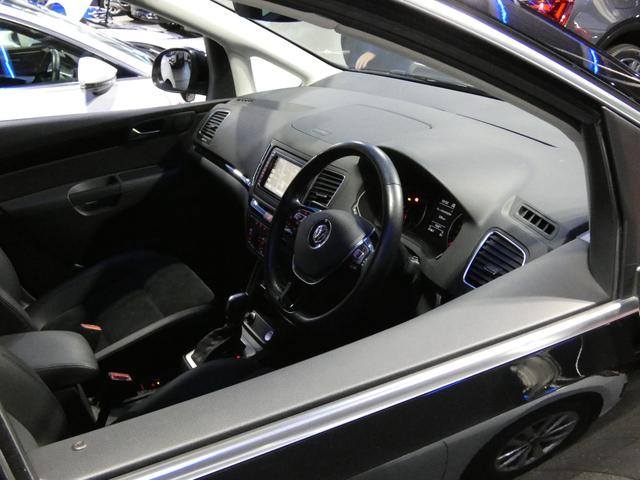 シャラン ＴＤＩ　ハイライン　ディープブラックＰＥ　クリーンディーゼル車　ブラインドスポット　レーンアシスト　リアトラフィックアラート　シートヒーター　純正ナビ　ＴＶチューナー　Ｂｌｕｅｔｏｏｔｈ接続　キセノンヘッドライト　ＥＴＣ（64枚目）