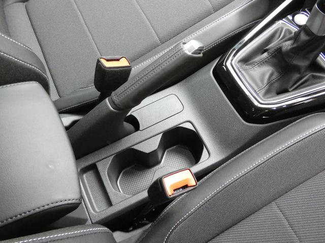 T-クロス TSI スタイル 認定中古車保証1年付き 衝突軽減ブレーキ トラベルアシスト デジタルメーター LEDヘッドライト ブラインドスポット 前後パーキングセンサー パークアシスト App-Connect 18AW ETC(74枚目)