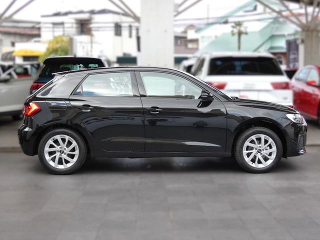 A1スポーツバック 25TFSI アドバンスド 登録済未使用車 ナビゲーション デジタルメーター リアカメラ LEDヘッドライト ACC サイドアシスト ワイヤレスチャージング シートヒーター 衝突軽減ブレーキ ETC(6枚目)