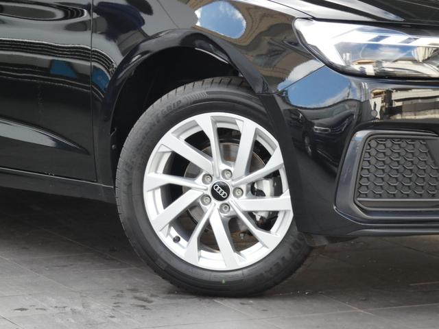 A1スポーツバック 25TFSI アドバンスド 登録済未使用車 ナビゲーション デジタルメーター リアカメラ LEDヘッドライト ACC サイドアシスト ワイヤレスチャージング シートヒーター 衝突軽減ブレーキ ETC(9枚目)