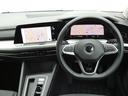 ●71項目にも及ぶ点検と整備を行い、ベストなコンディションでご納車致します。全国のフォルクスワーゲン正規ディーラーにてアフターケアもご対応致しますのでご安心くださいませ。