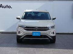 �֣פΥǥ����󡣻����ȿ�Ǥ������å��󥹤�ä��ʤ���⡢�����ή�Ԥ丫���ܤ����Υ���ѥ��Ȥ�ή����ʤ��ǥ�����ϡ�����ץ�ǥԥ奢������Ū�������������߽Ф��Ƥ��ޤ��� 2