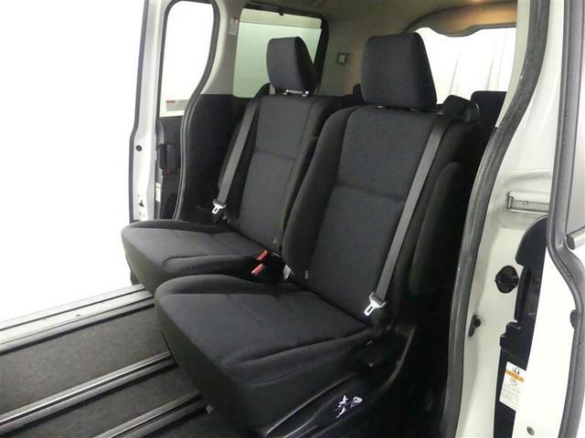 ノア ハイブリッドX ディライトプラス フルセグ メモリーナビ DVD再生 後席モニター バックカメラ 両側電動スライド LEDヘッドランプ 乗車定員7人 3列シート ワンオーナー(12枚目)