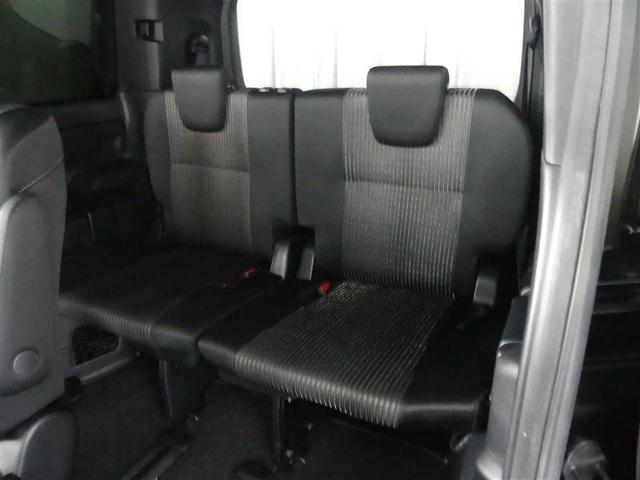 ヴォクシー ＺＳ　煌ＩＩ　フルセグ　メモリーナビ　ＤＶＤ再生　バックカメラ　衝突被害軽減システム　ＥＴＣ　両側電動スライド　ＬＥＤヘッドランプ　ウオークスルー　乗車定員７人　３列シート　フルエアロ　アイドリングストップ（15枚目）