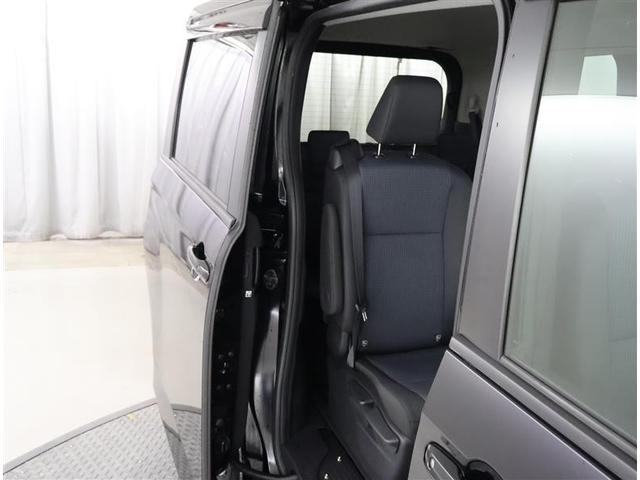 ノア ハイブリッドＸ　フルセグ　メモリーナビ　ＤＶＤ再生　バックカメラ　衝突被害軽減システム　ＥＴＣ　両側電動スライド　ＬＥＤヘッドランプ　乗車定員７人　３列シート　ワンオーナー（11枚目）