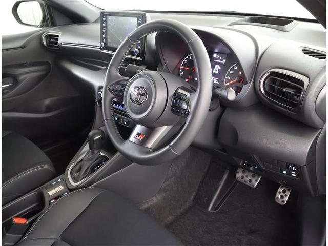 ＧＲヤリス ＲＳ　ライトパッケージ　フルセグ　メモリーナビ　バックカメラ　衝突被害軽減システム　ＥＴＣ　ＬＥＤヘッドランプ　アイドリングストップ（14枚目）