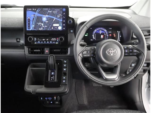 ���ʂ��̂悢��������Ƃ������E�ŁA�N�ł��^�]���₷���ł��B�^�]�̂��₷���͔��ɂ����ɂ��q����܂����