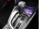 親しみやすいシフトです。　坂道や信号の多い日本では操作が簡単でいいです。　シフトチェンジしやすい所に配置されているので操作し易いですよ。