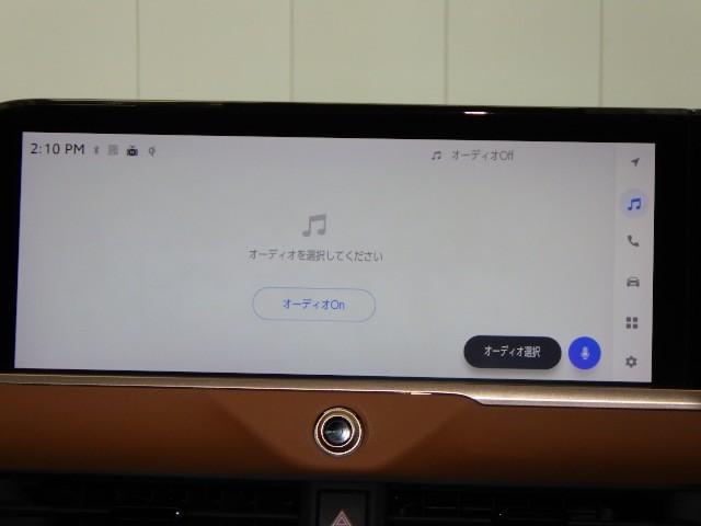 クラウンクロスオーバー ＲＳアドバンスド　革シート　４ＷＤ　フルセグ　メモリーナビ　ミュージックプレイヤー接続可　バックカメラ　衝突被害軽減システム　ＥＴＣ　ドラレコ　ＬＥＤヘッドランプ（8枚目）