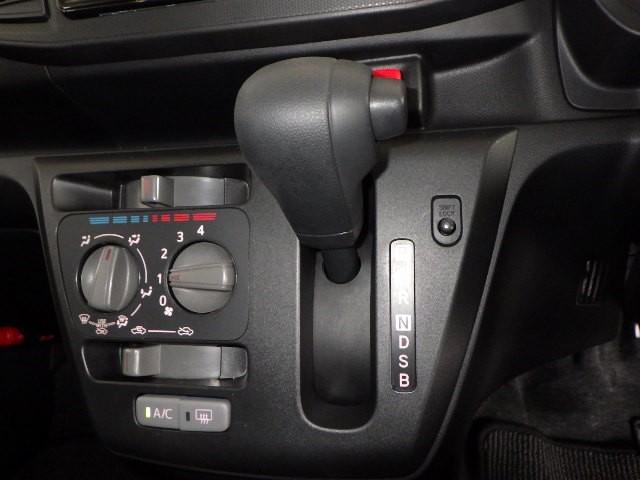 ピクシスエポック L SAIII 4WD ワンセグ メモリーナビ ミュージックプレイヤー接続可 バックカメラ 衝突被害軽減システム ETC ワンオーナー アイドリングストップ(11枚目)