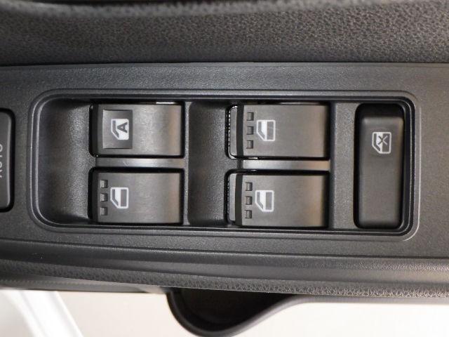 タント X 4WD 衝突被害軽減システム 電動スライドドア LEDヘッドランプ アイドリングストップ(17枚目)