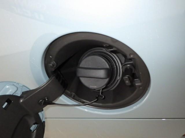 タント ファンクロスターボ フルセグ ミュージックプレイヤー接続可 バックカメラ 衝突被害軽減システム ETC 両側電動スライド LEDヘッドランプ フルエアロ アイドリングストップ(26枚目)