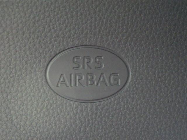 カローラクロス ハイブリッド　Ｚ　フルセグ　ミュージックプレイヤー接続可　バックカメラ　衝突被害軽減システム　ＥＴＣ　ＬＥＤヘッドランプ　ワンオーナー　フルエアロ（22枚目）