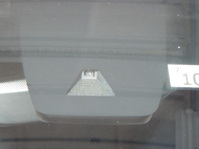 カローラクロス ハイブリッド　Ｚ　フルセグ　ミュージックプレイヤー接続可　バックカメラ　衝突被害軽減システム　ＥＴＣ　ＬＥＤヘッドランプ　ワンオーナー　フルエアロ（29枚目）