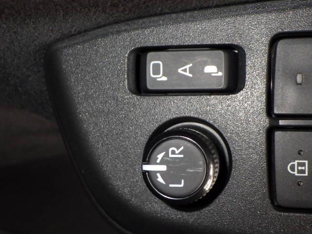 ヤリス ハイブリッドX ミュージックプレイヤー接続可 バックカメラ 衝突被害軽減システム ETC ドラレコ ワンオーナー(17枚目)