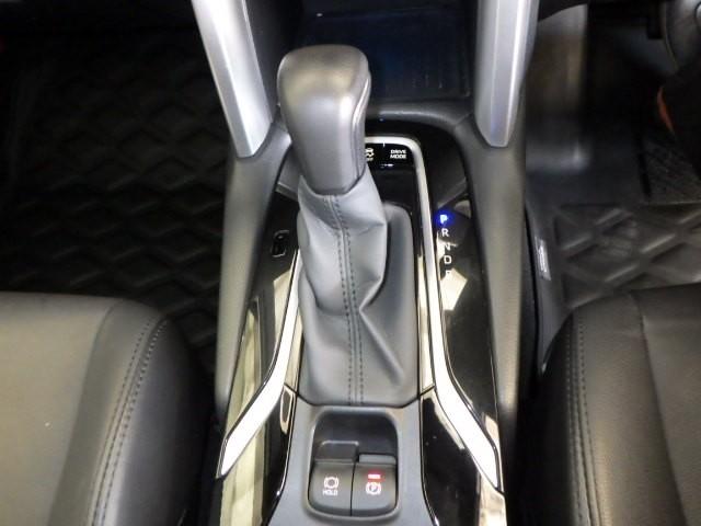 カローラクロス ハイブリッド　Ｚ　サンルーフ　フルセグ　メモリーナビ　ミュージックプレイヤー接続可　バックカメラ　衝突被害軽減システム　ＥＴＣ　ドラレコ　ＬＥＤヘッドランプ　ワンオーナー（11枚目）