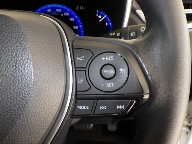 カローラクロス ハイブリッド　Ｚ　サンルーフ　フルセグ　メモリーナビ　ミュージックプレイヤー接続可　バックカメラ　衝突被害軽減システム　ＥＴＣ　ドラレコ　ＬＥＤヘッドランプ　ワンオーナー（13枚目）