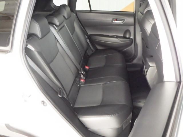 カローラクロス ハイブリッド　Ｚ　サンルーフ　フルセグ　メモリーナビ　ミュージックプレイヤー接続可　バックカメラ　衝突被害軽減システム　ＥＴＣ　ドラレコ　ＬＥＤヘッドランプ　ワンオーナー（23枚目）