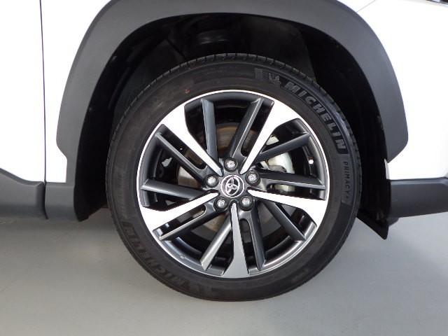 カローラクロス ハイブリッド　Ｚ　サンルーフ　フルセグ　メモリーナビ　ミュージックプレイヤー接続可　バックカメラ　衝突被害軽減システム　ＥＴＣ　ドラレコ　ＬＥＤヘッドランプ　ワンオーナー（25枚目）