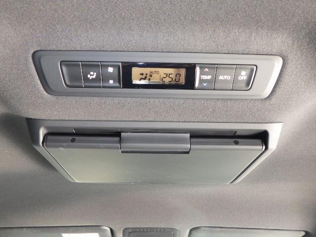 エスクァイア ハイブリッドＧｉプレミアムパッケジブラックテーラード　フルセグ　メモリーナビ　ＤＶＤ再生　ミュージックプレイヤー接続可　後席モニター　バックカメラ　衝突被害軽減システム　ＥＴＣ　ドラレコ　両側電動スライド　ＬＥＤヘッドランプ　乗車定員７人　３列シート（28枚目）