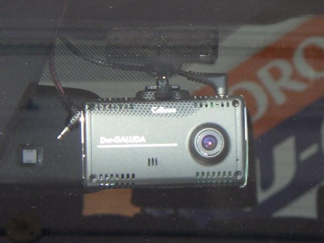 エスクァイア ハイブリッドＧｉプレミアムパッケジブラックテーラード　フルセグ　メモリーナビ　ＤＶＤ再生　ミュージックプレイヤー接続可　後席モニター　バックカメラ　衝突被害軽減システム　ＥＴＣ　ドラレコ　両側電動スライド　ＬＥＤヘッドランプ　乗車定員７人　３列シート（32枚目）