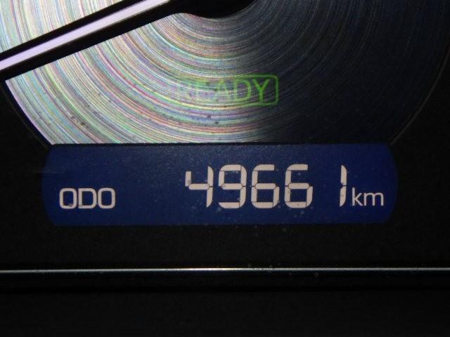 エスクァイア ハイブリッドＧｉプレミアムパッケジブラックテーラード　フルセグ　メモリーナビ　ＤＶＤ再生　ミュージックプレイヤー接続可　後席モニター　バックカメラ　衝突被害軽減システム　ＥＴＣ　ドラレコ　両側電動スライド　ＬＥＤヘッドランプ　乗車定員７人　３列シート（36枚目）