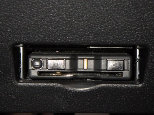 ハイゼットカーゴ クルーズターボ 4WD フルセグ メモリーナビ DVD再生 ミュージックプレイヤー接続可 バックカメラ 衝突被害軽減システム ETC LEDヘッドランプ ワンオーナー アイドリングストップ(18枚目)