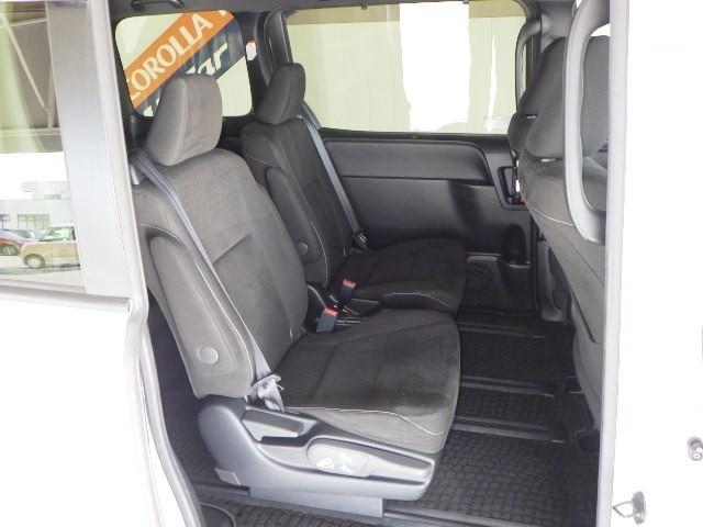 ノア ハイブリッドＧ　フルセグ　メモリーナビ　ＤＶＤ再生　ミュージックプレイヤー接続可　バックカメラ　衝突被害軽減システム　ドラレコ　両側電動スライド　ＬＥＤヘッドランプ　乗車定員７人　３列シート　ワンオーナー（24枚目）