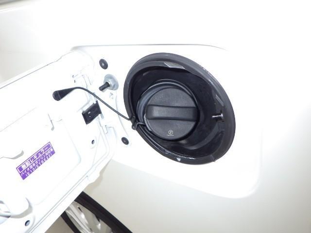 ノア ハイブリッドＧ　フルセグ　メモリーナビ　ＤＶＤ再生　ミュージックプレイヤー接続可　バックカメラ　衝突被害軽減システム　ドラレコ　両側電動スライド　ＬＥＤヘッドランプ　乗車定員７人　３列シート　ワンオーナー（28枚目）