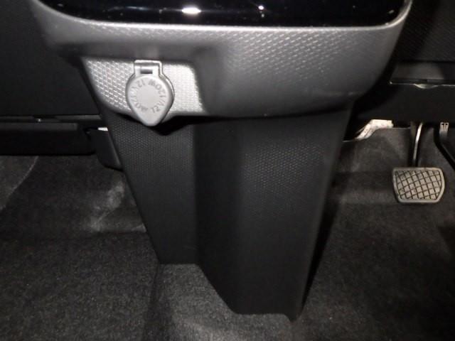 タント カスタムＲＳ　衝突被害軽減システム　両側電動スライド　ＬＥＤヘッドランプ　フルエアロ　アイドリングストップ（10枚目）