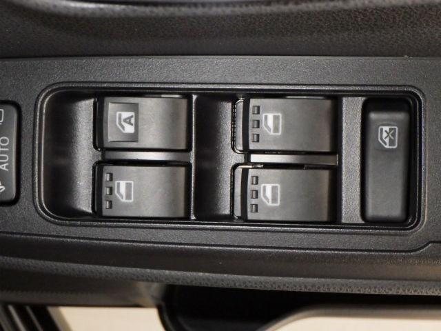 タント カスタムＲＳ　衝突被害軽減システム　両側電動スライド　ＬＥＤヘッドランプ　フルエアロ　アイドリングストップ（17枚目）