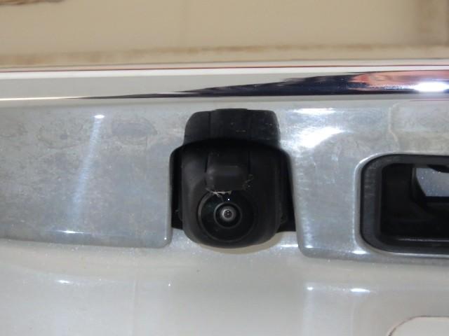 ノア ハイブリッドＧ　フルセグ　メモリーナビ　ＤＶＤ再生　ミュージックプレイヤー接続可　後席モニター　バックカメラ　衝突被害軽減システム　ＥＴＣ　ドラレコ　両側電動スライド　ＬＥＤヘッドランプ　乗車定員７人　３列シート（32枚目）