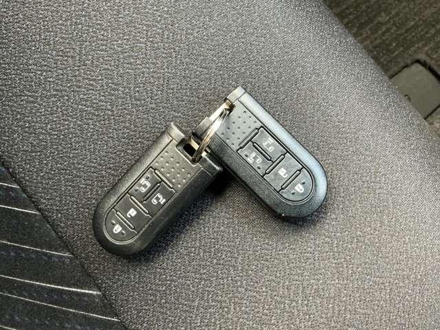タント ６６０　カスタム　Ｘ　メモリーナビ　バックモニター　フロント純　ｉ－ｓｔｏｐ　メモリーナビゲーション　盗難防止　１オーナー　助手席エアバッグ　インテリキー　サイドエアバッグ　ＬＥＤ　バックモニター　オートエアコン　ワンセグテレビ　パワーウインド　アルミ　ナビＴＶ（11枚目）