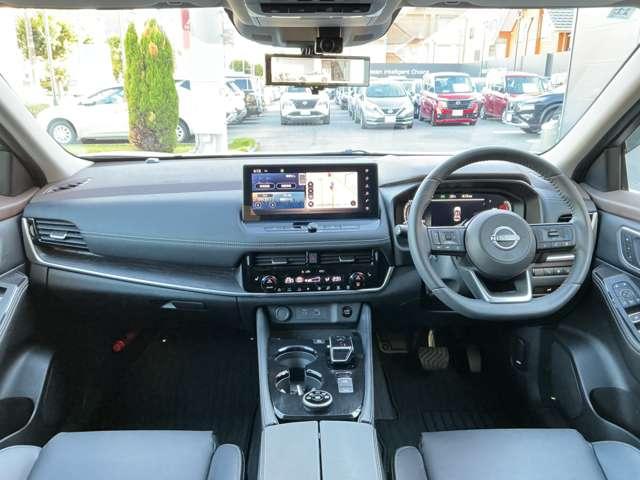 エクストレイル １．５　Ｇ　ｅ－４ＯＲＣＥ　４ＷＤ　展示・試乗車　パノラミックガラスルーフ　メーカーオプションメモリーナビ　アラウンドビューモニター　プロパイロット　純正フロント・室内ドライブレコーダー　スマートルームミラー　プロパイロットパーキング（4枚目）