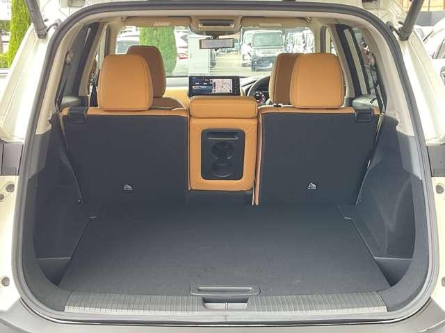 エクストレイル Ｇ　ｅ－４ＯＲＣＥ　４ＷＤ　プロパイロット　エマージェンシーブレーキ　踏み間違え防止アシスト　車線逸脱警報　横滑り防止装置　メモリーナビ　アラウンドビューモニター　ＥＴＣ２．０　シートヒーター　ＬＥＤヘッドライト（47枚目）