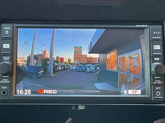 セレナ ハイウェイスター　クルーズコントロール／エマージェンシーブレーキ／横滑り防止装置／踏み間違え防止アシスト／メモリーナビ／アラウンドビューモニター／ＥＴＣ／前ドラレコ／ＬＥＤヘッドライト／ハンズフリーオートスライドドア（11枚目）