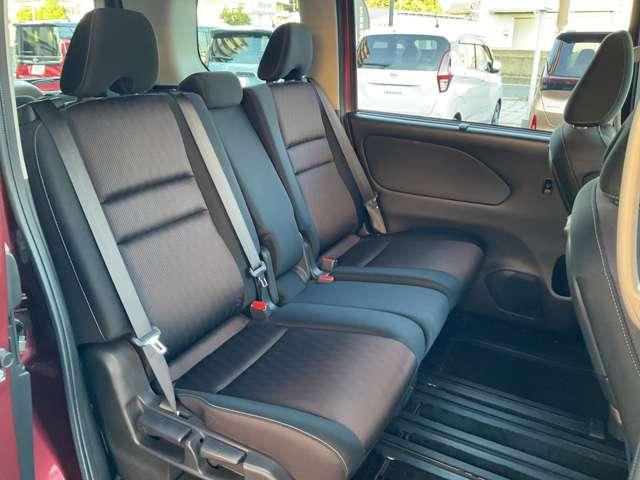 セレナ ハイウェイスター　クルーズコントロール／エマージェンシーブレーキ／横滑り防止装置／踏み間違え防止アシスト／メモリーナビ／アラウンドビューモニター／ＥＴＣ／前ドラレコ／ＬＥＤヘッドライト／ハンズフリーオートスライドドア（29枚目）