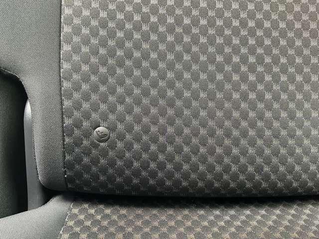 ノート １．２　Ｘ　ライダー　アイドリングストップ／アルミホイール／ＡＢＳ／メモリーナビ／運転席・助手席エアバック／スマートキー＆プッシュスタート／／オートエアコン／パワーウィンドウ／エンジンイモビライザー（8枚目）