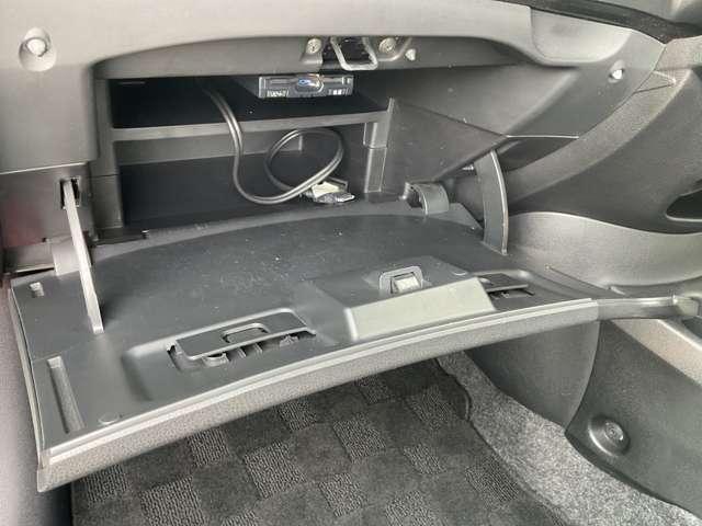 ノート １．２　Ｘ　ライダー　アイドリングストップ／アルミホイール／ＡＢＳ／メモリーナビ／運転席・助手席エアバック／スマートキー＆プッシュスタート／／オートエアコン／パワーウィンドウ／エンジンイモビライザー（20枚目）