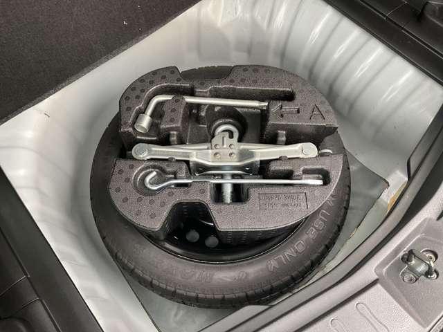 ノート １．２　Ｘ　ライダー　アイドリングストップ／アルミホイール／ＡＢＳ／メモリーナビ／運転席・助手席エアバック／スマートキー＆プッシュスタート／／オートエアコン／パワーウィンドウ／エンジンイモビライザー（24枚目）