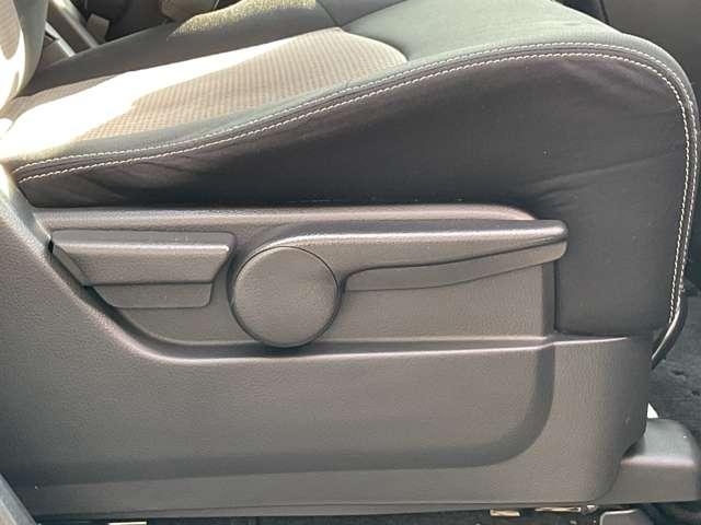 セレナ 2.0 ライダー ブラックライン 4WD ナビTV オートクルーズコントロール アイドルストップ バックモニター フルタイム4WD インテリジェントキー オートエアコン ETC 両側PWスライドドア(6枚目)