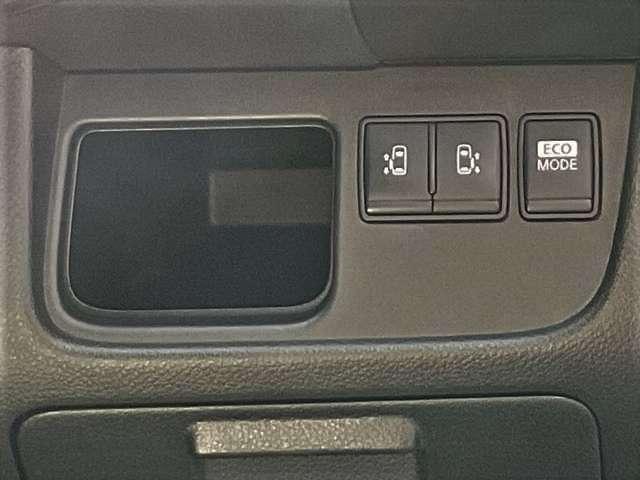 セレナ 2.0 ライダー ブラックライン 4WD ナビTV オートクルーズコントロール アイドルストップ バックモニター フルタイム4WD インテリジェントキー オートエアコン ETC 両側PWスライドドア(16枚目)